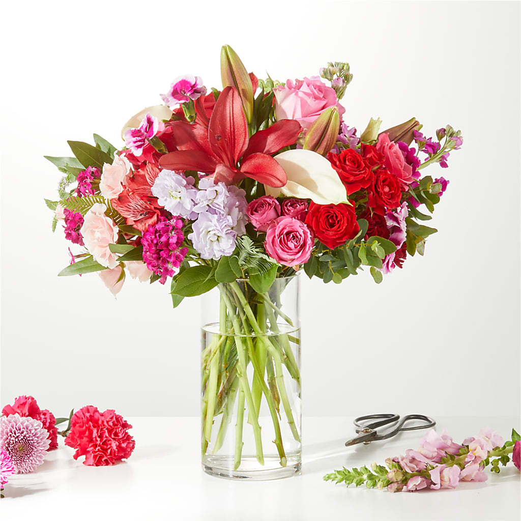 Swooning Over You - A Luxury Florist Original – The Flower Company, Kamloops BC