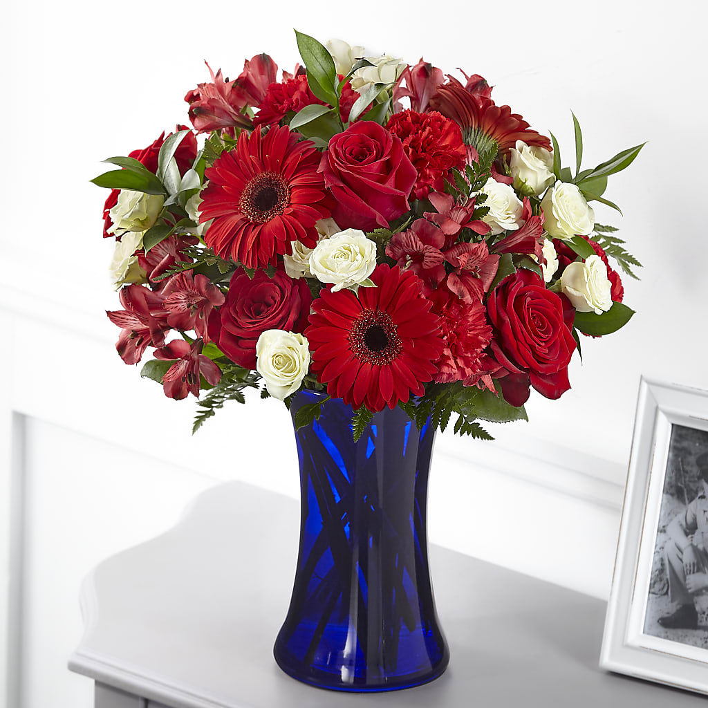 Hearts Embrace Bouquet – The Flower Company, Kamloops BC