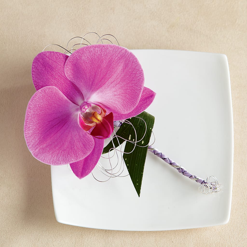 Glorious Boutonniere – The Flower Company, Kamloops BC