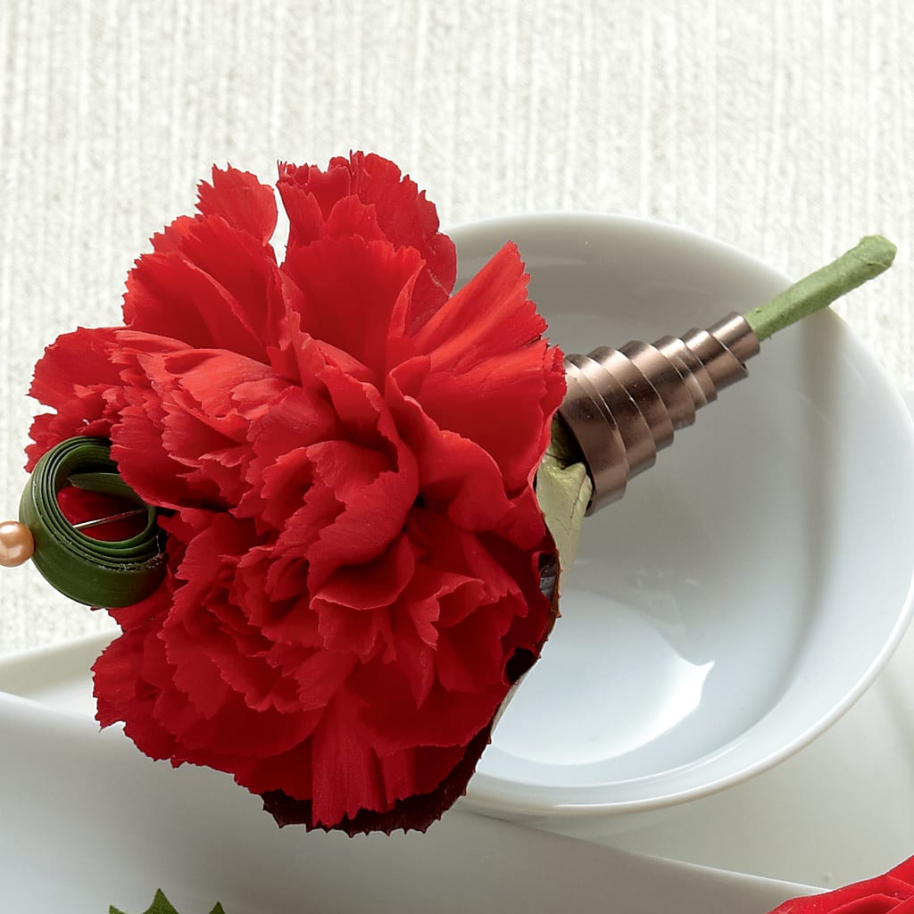 Red Carnation Boutonniere – The Flower Company, Kamloops BC