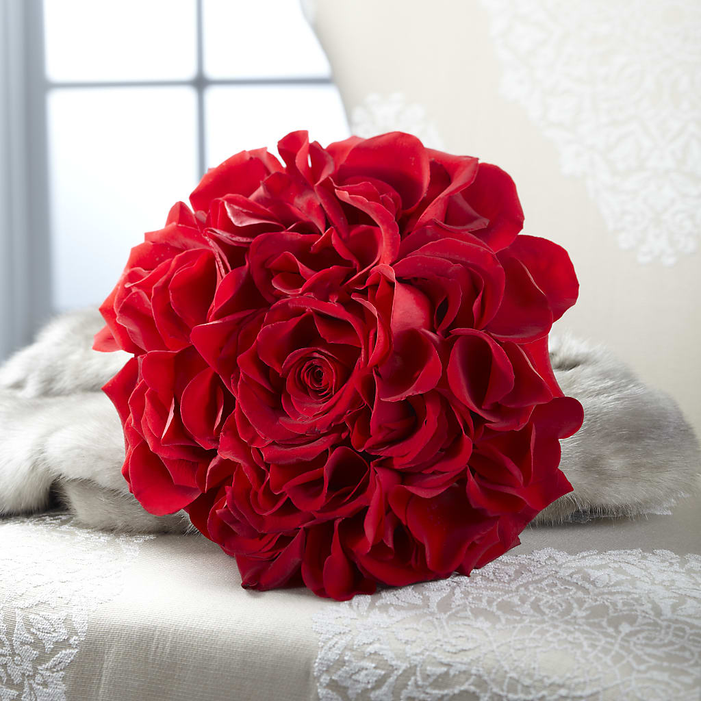 Composite Rose Bouquet – The Flower Company, Kamloops BC