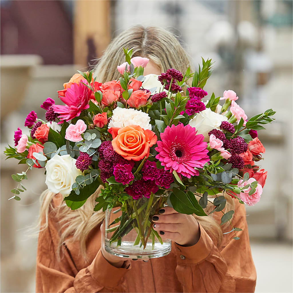 Smell the Roses Bouquet –  The Flower Company, Kamloops BC
